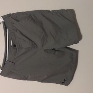 Under Armour heatgear Grey Golf shorts size 32